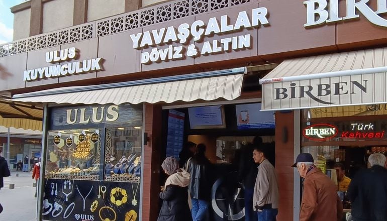 Balıkesir'de döviz piyasası, 21 Mart 2025 tarihi itibarıyla hareketli bir seyir izliyor.