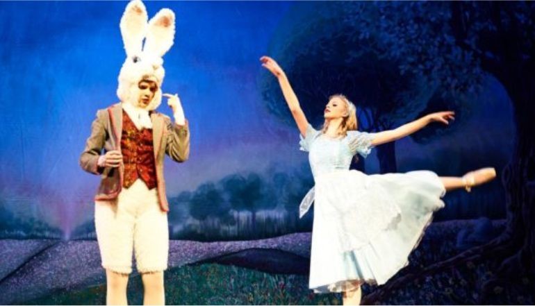 Alice Harikalar Diyarında Oyunu Balıkesir'de