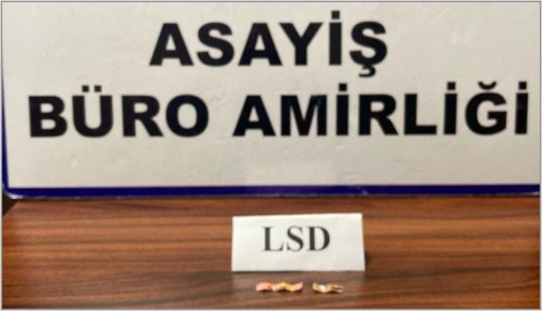 Balıkesir'e Kitapla Uyuşturucu Gönderen Şüpheli Tutuklandı