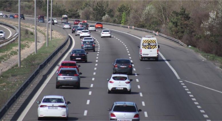 Tatilin son gününde TEM’in Bolu geçişinde trafik akıcı