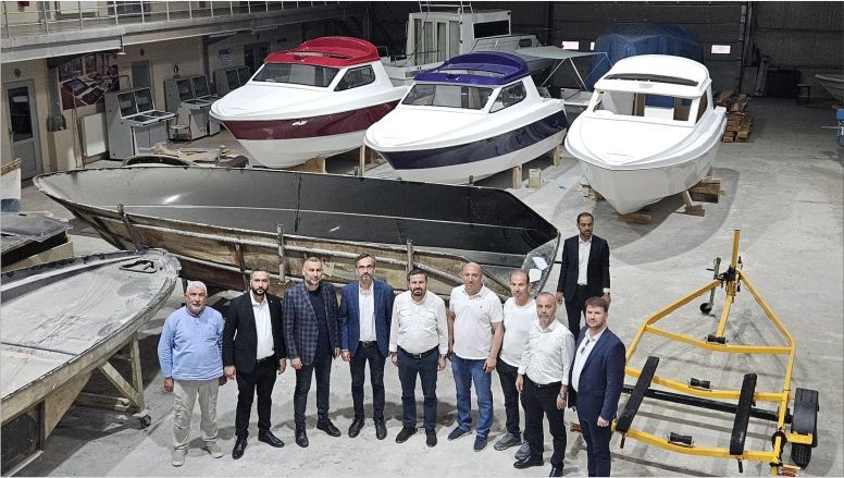 AK Parti Balıkesir İl Başkanı'ndan Ayvalık'taki Denizcilik Lisesine Ziyaret