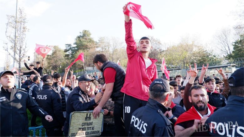 Erzurum Gezisi Olaylı Geçti