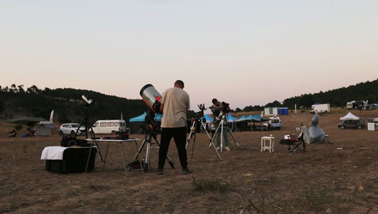 Balıkesir'e Gelen Meteor Yağmuru, Çıplak Gözle Görülecek