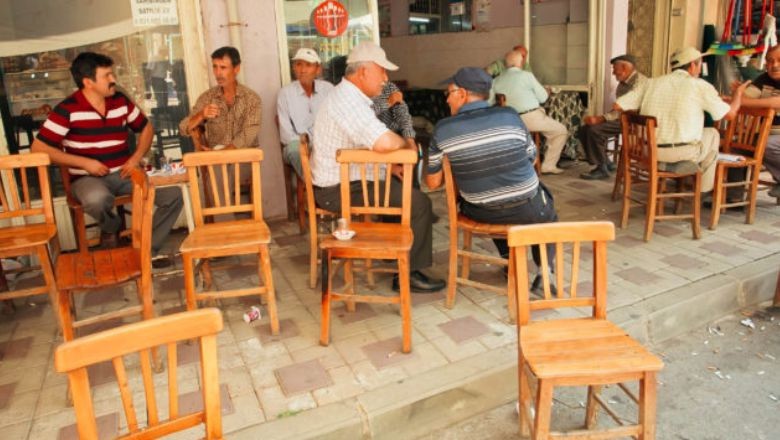 Balıkesir’de Bu Kahvehanede 5 Dakika Sessiz Kalana Bedava Çay!