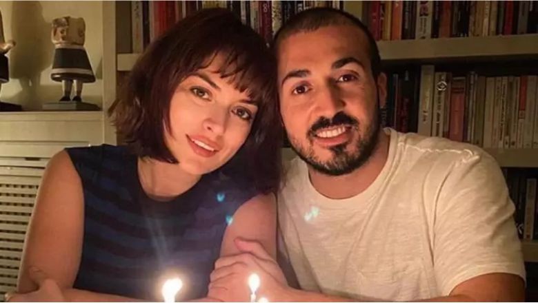 Ezgi Mola ve Mustafa Aksakallı Boşanıyor Mu?