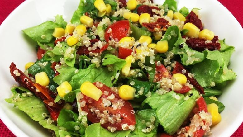 Balıkesir'de Kadınlar Kahvaltıda Kinoa Salatası Yiyor
