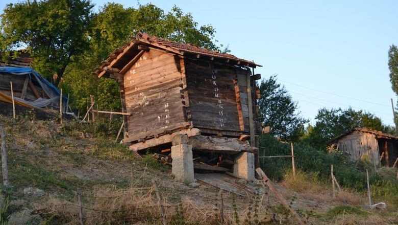 Ahşap Ambar Geleneği Sındırgı'nın Köylerinde Yaşıyor