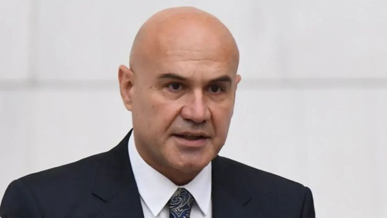 Turhan Çömez’den Dokunulmazlık Tepkisi: “Fazla Konuşuyor Diye Fezleke Göndermişler”