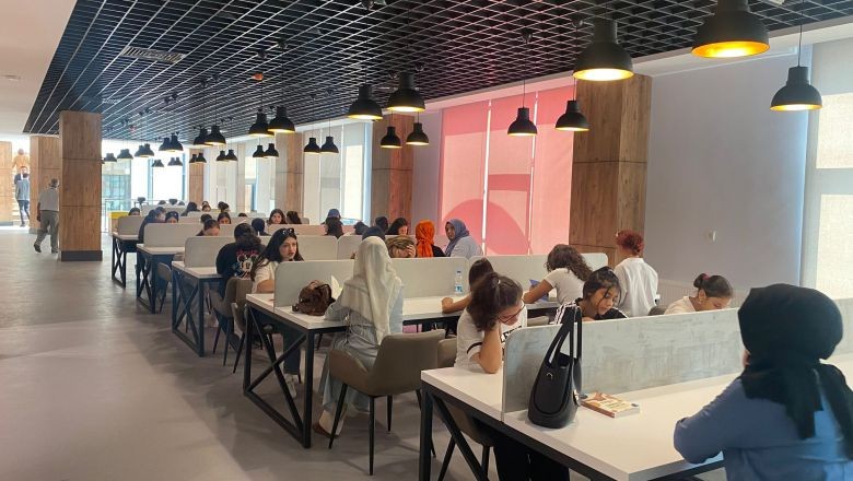 Balıkesir İl Halk Kütüphanesi Hizmete Açıldı