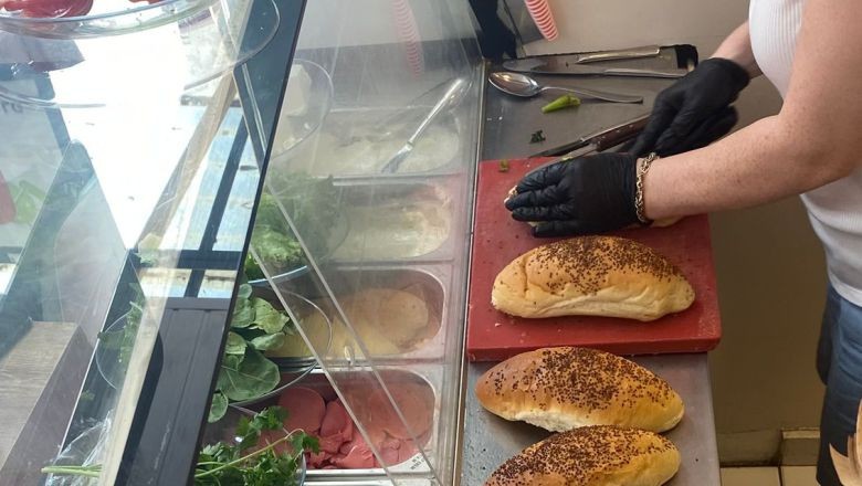 Balıkesir'de 20 Çeşitlik Kahvaltı Tek Sandviçte!