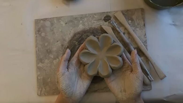 Balıkesir'de Seramik Hamuru Yok Satıyor