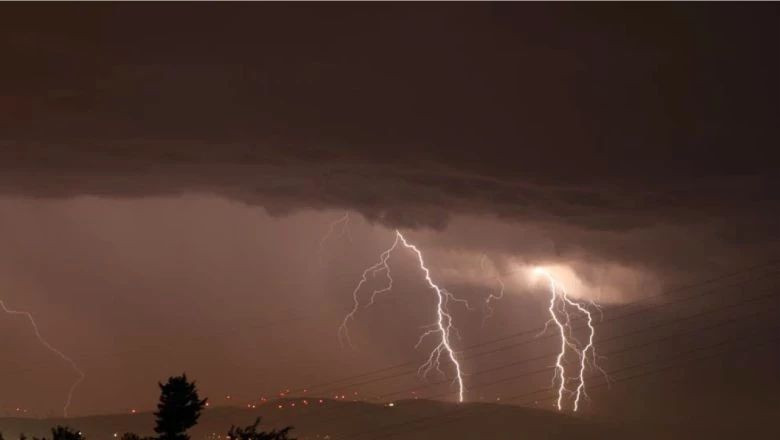 Balıkesir Kabus Gibi: Bir Yanda Deprem Öte Yanda Yıldırım - 3. resim