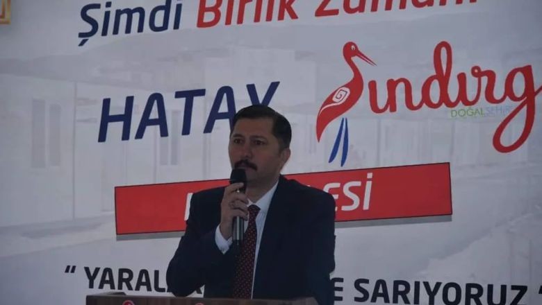 Sındırgı'dan Depremzedelere 100 Konteyner. Balıkesir Sındırgı Belediyesi depremzedelere yardım etmeye devam ediyor. 