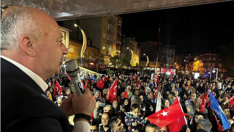 Ramazan Bahçavan’dan Dursunbey’e teşekkür. Balıkesir Dursunbey Belediye Başkanı Ramazan Bahçavan Dursunbeyli vatandaşlara teşekkür etti.