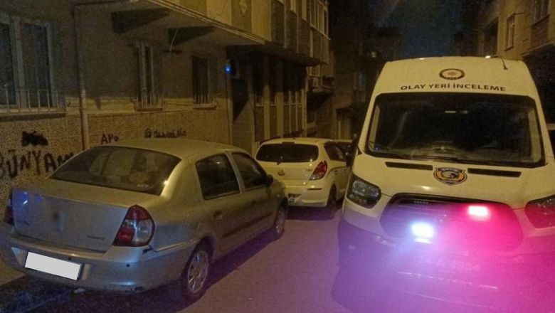 Binada Yangın Çıktı. 5 katlı binada yangın meydana geldi. Yangın sonrası binadaki bir dairenin içerisine giren ekipler gördüğüne inanamadı.