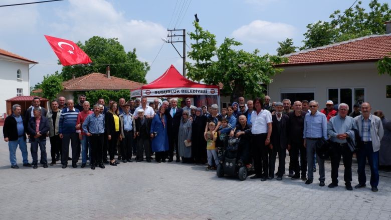 Nurettin Güney Balıklıdere'nin Naim amcasını ziyaret etti. Susurluk Belediye '' Belediye Burada'' projesi başlattı. Proje kapsamında Susurluk Belediye Başkanı Nurettin Güney Balıklıdere Köyünü ziyaret etti.