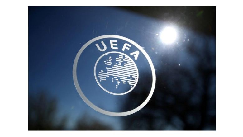 Süper Lig'de Lisans Alan Takımlar Açıklandı. Türkiye Futbol Federasyonu, Kulüp Lisans Kurulu, 2023-2024 sezonu için lisans alan takımları açıkladı.