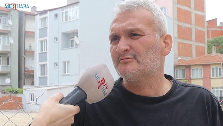 Balıkesirli vatandaşlara şehrin en ünlü pehlivanının kim olduğunu sorduk. Ayrıca Balıkesir’in Baş Pehlivanı hangi isimdir sorusunun cevabını aradık. Özellikle en çok söylenen isim Kurtdereli Mehmet Pehlivan oldu. Ayrıca Geleneksel Güreş Fed. Mrkz Hakem Kom. Bşk Yrd. Raşit Ataş önemli bilgiler verdi. Bununla beraber Balıkesir’ de Yağlı Güreşin önemine şu sözlerle değindi;
