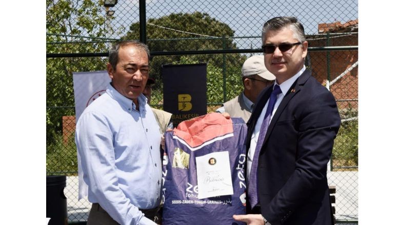 Badalan Fasulyesinde Yeni Çağ. Balıkesir İl Tarım ve Orman Müdürü Erkan Alkan Badalan Fasulye Geliştirme Projesi kapsamında faaliyetlerini sürdürüyor.