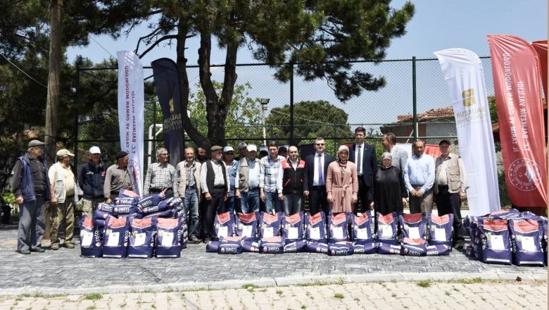 Badalan Fasulyesinde Yeni Çağ. Balıkesir İl Tarım ve Orman Müdürü Erkan Alkan Badalan Fasulye Geliştirme Projesi kapsamında faaliyetlerini sürdürüyor.