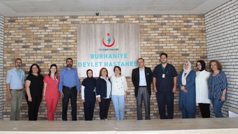 Balıkesir’de Anne Dostu Hastane. Sağlık Bakanlığı “Anne Dostu Hastane Programı” projesini hayata geçirdi. Bu proje kapsamında Balıkesir’in üçüncü hastanesi de Anne Dostu Hastane unvanını almaya hak kazandı. Peki, nedir bu Anne Dostu Hastane?