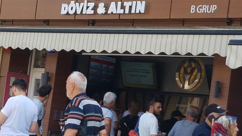 Bayram öncesi döviz büroları ve Zarraflar da yoğunluk yaşanıyor. Balıkesir'de Döviz Hareketliliği.
