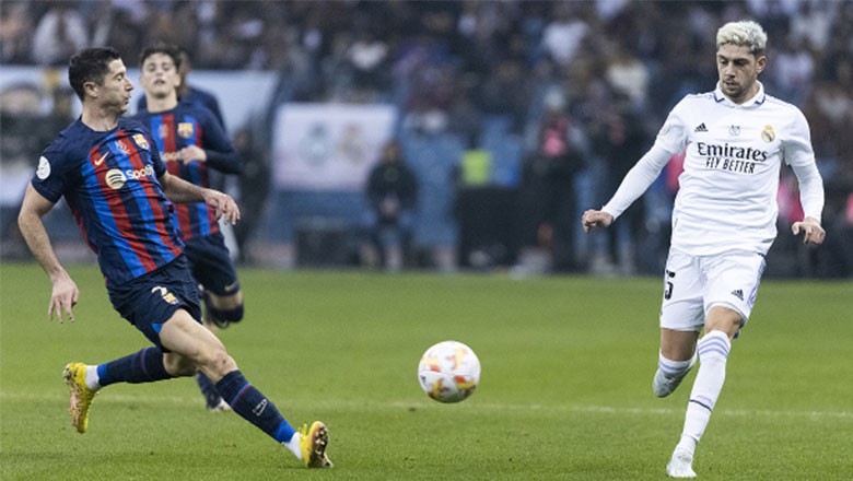 Yeni sezonun El Clasico tarihleri belli oldu. İspanya La Liga'da 2023-2024 sezonunun fikstürü çekildi...