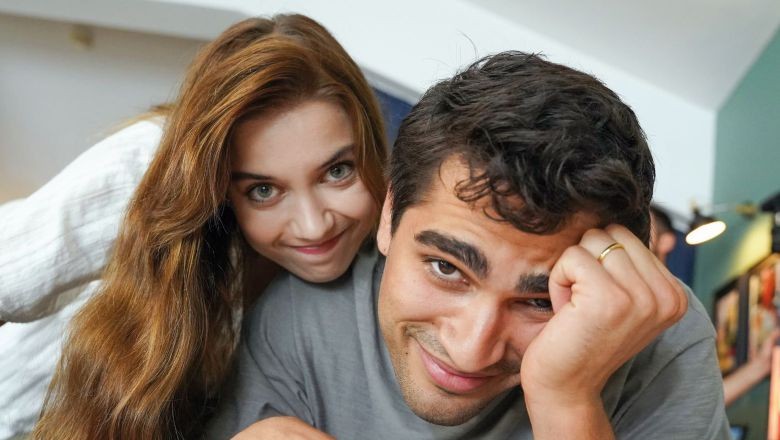 Yönetmen Çılgına Döndü. Yalı Çapkını Cuma akşamlarının vazgeçilmeyen dizisi olmaya devam ediyor. Büyük bir hayran kitlesine sahip olan dizi hakkında zaman zaman çeşitli iddialar ortaya atılmaya devam ediyor. Ama son iddia yönetmen Burcu Alptekin'i çıldırttı.
