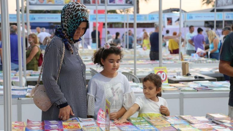 6.Edremit Kitap Fuarı Başlıyor