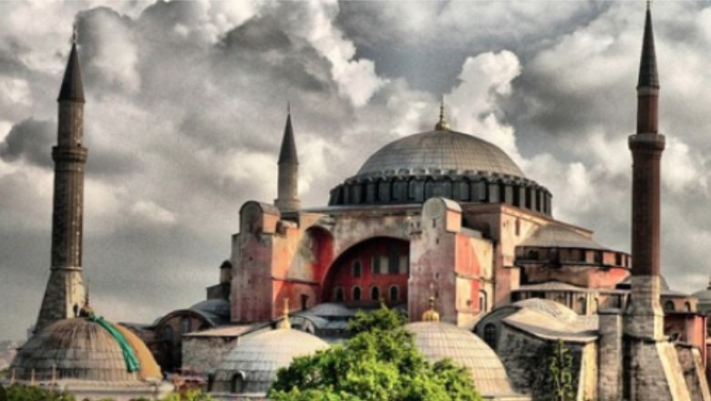 KPSS' de Çıktı: Ayasofya Ne Demek?