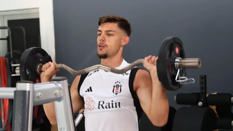 Beşiktaş, Konferans Ligi Hazırlıklarına Salonda Devam Etti