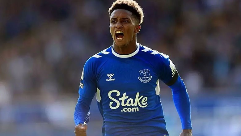 Beşiktaş Transfer Rotayı İngiltere kırdı.Beşiktaş'ın yeni hedefi Demarai Gray.15 Milyon Euro’luk Transfer Ücreti...