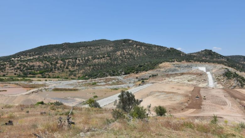 Burhaniye Reşitköy Barajı'nın İnşaatı Sürüyor