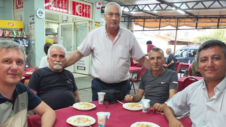 Burhaniye'de Hayır Yemekleri İlgi Çekiyor 