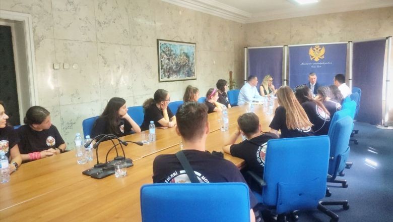 Burhaniyeli Gençler Karadağ'da