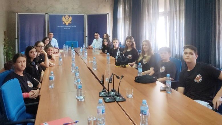 Burhaniyeli Gençler Karadağ'da