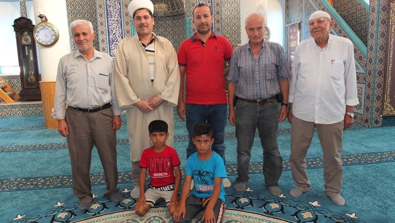 Çifte Minareli Camii Burhaniye'de Ziyaretçilerini Bekliyor