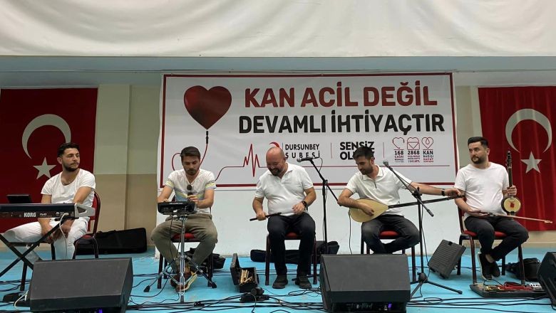 Dursunbeyli Kadınlar Kızılay'a Destek Verdi