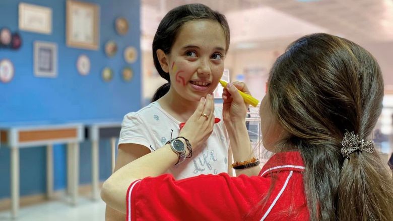 Dursunbeyli Kadınlar Kızılay'a Destek Verdi