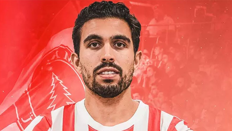 Ümraniyespor’a Yunan Forvet. Viktor Klonaridis'i kadrosuna kattı....Yeni sezon transfer çalışmalarını sürdüren Ümraniyespor Yunan forvet oyuncusu Viktor Klonaridis'i renklerine bağladı.