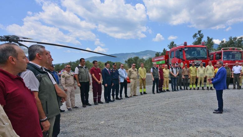 Vali Şıldak'tan Orman Girişleri İçin Yeni Karar. Balıkesir Valiliği, orman yangınlarına karşı önlem almaya devam ediyor. 