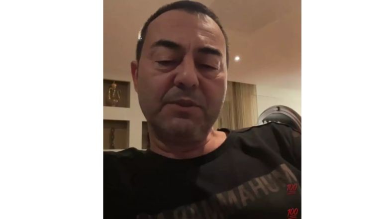 Yüzü Şişen Serdar Ortaç'tan Şaşırtan İtiraf. Serdar Ortaç, sosyal medya hesabında canlı yayın açtı. Takipçileriyle dertleşti. Ünlü şarkıcının yüzündeki şişkinlik takipçilerin dikkatini çekti.