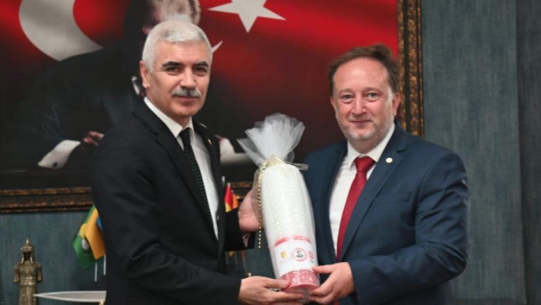 Balıkesir Protokolü'ne Kurtdere Güreşleri Daveti