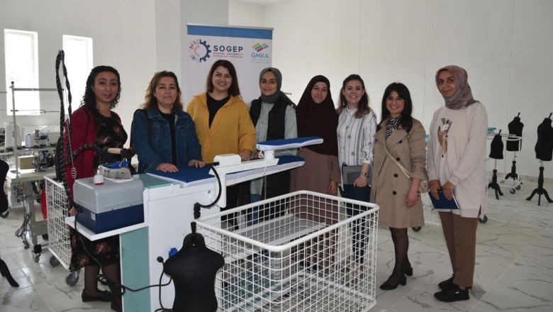 Büyükşehir, Sındırgı’da Dört Koldan Çalışıyor