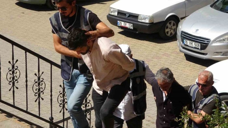 Çift Arasında Çıkan Kavga Vahşete Dönüştü.Akılalmaz vahşet olayı. Tartıştığı sevgilisinin parmaklarını kesti...