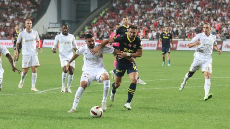 Fenerbahçe Samsun'da Liderliğe Çıktı