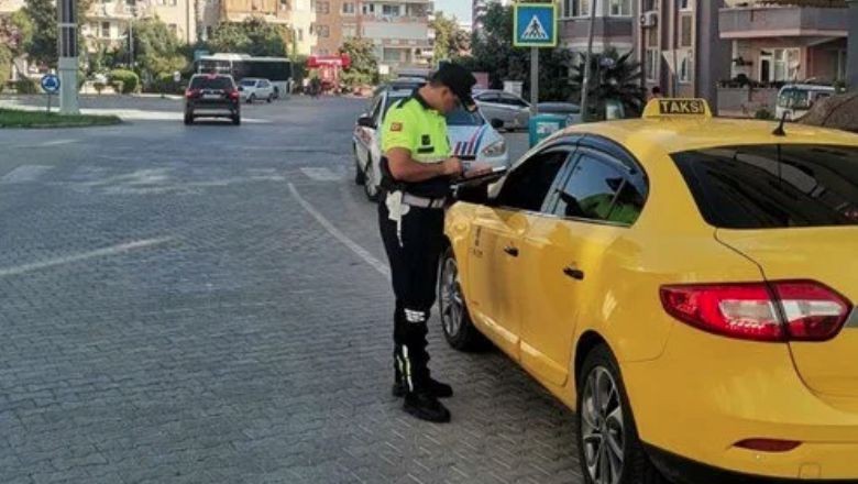 Taksi Şoförü Yağmurdan Kaçarken Doluya Tutuldu