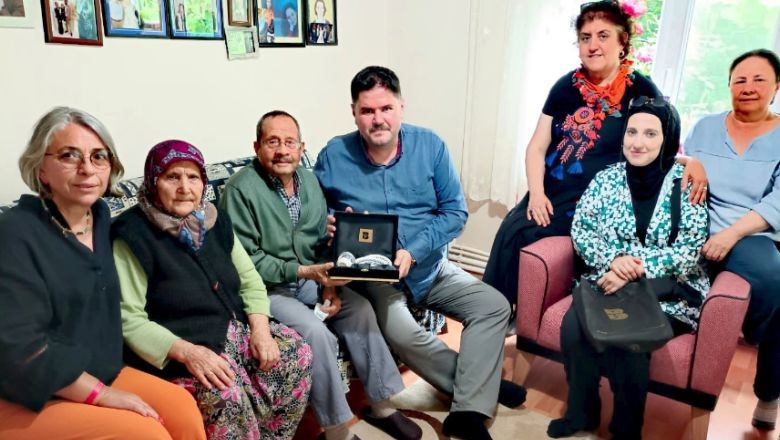 Balıkesir Kent Konseyinden Evlilik Kurumuna Vefa Hareketi