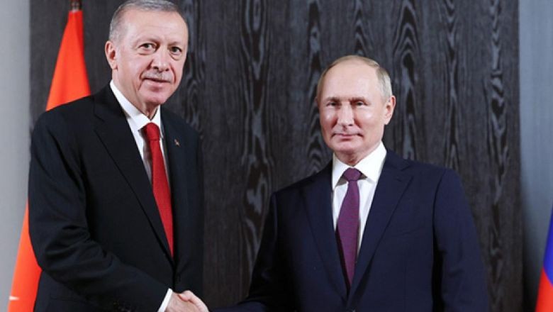 Cumhurbaşkanı Erdoğan Soçi'ye Gidiyor : Gündem Tahıl Koridoru. Cumhurbaşkanı Recep Tayyip Erdoğan ve Rusya Devlet Başkanı Vladimir Putin'le Soçi'de görüşecek.