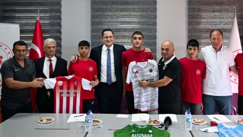 Sokakta Keşfedilen Futbolcular Gençlerbirliği'nde